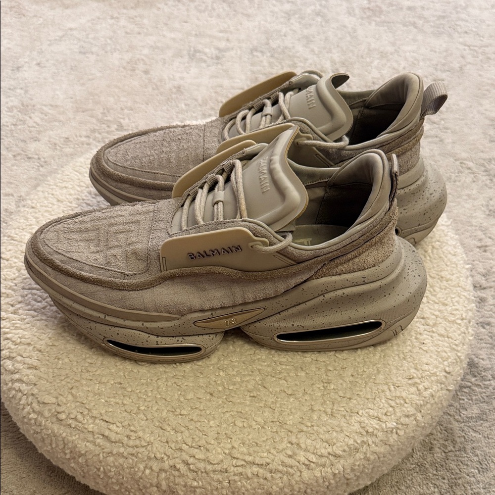 Balmain Men's Beige Sneakers